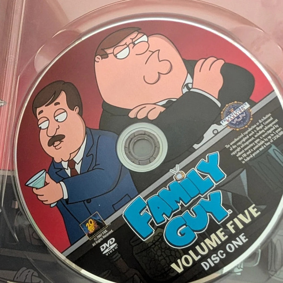 Family Guy Volume Five (EUC) - Picture 7 of 8